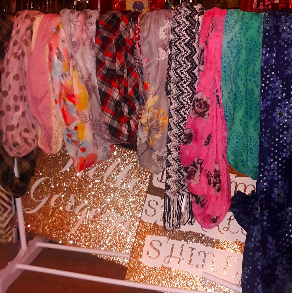 14 Scarfs for $45